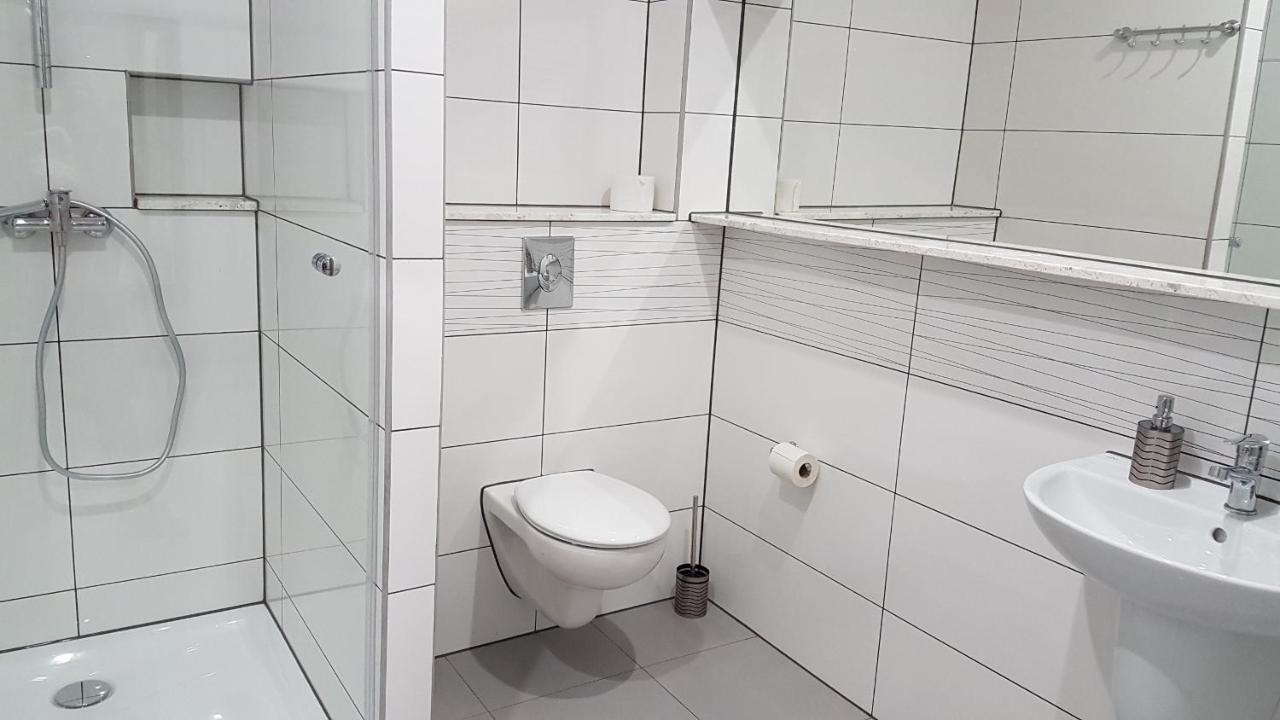 Krysztalowa Jozefow Jozefow  Esterno foto
