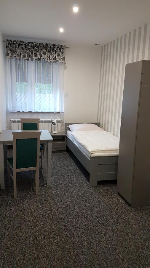 Krysztalowa Jozefow Jozefow  Esterno foto