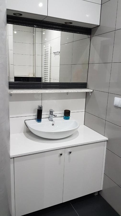 Krysztalowa Jozefow Jozefow  Esterno foto